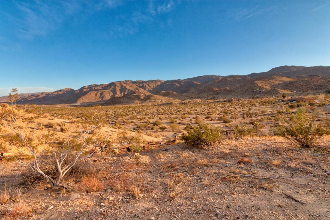 Chuck'S Cabin In A Joshua Tree Community Twentynine Palms Exterior photo