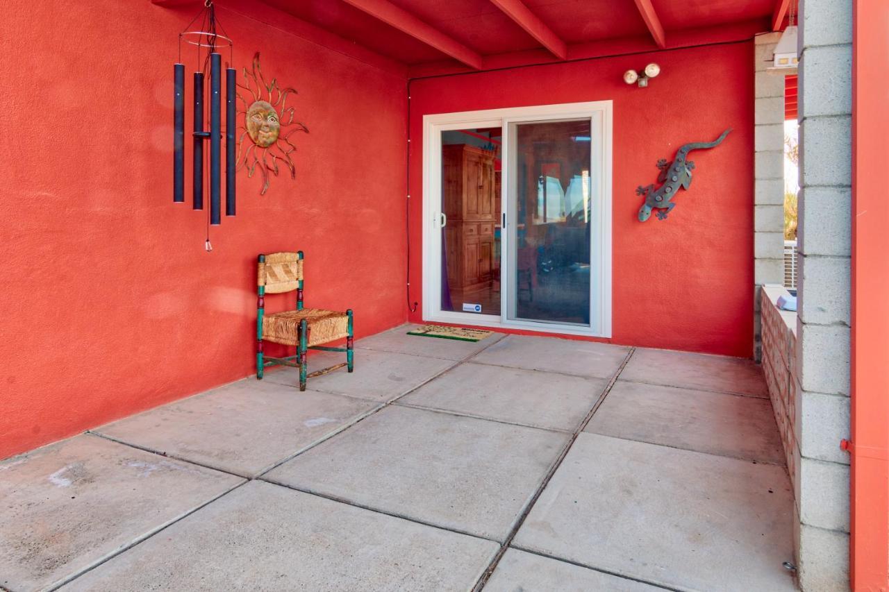 Chuck'S Cabin In A Joshua Tree Community Twentynine Palms Exterior photo