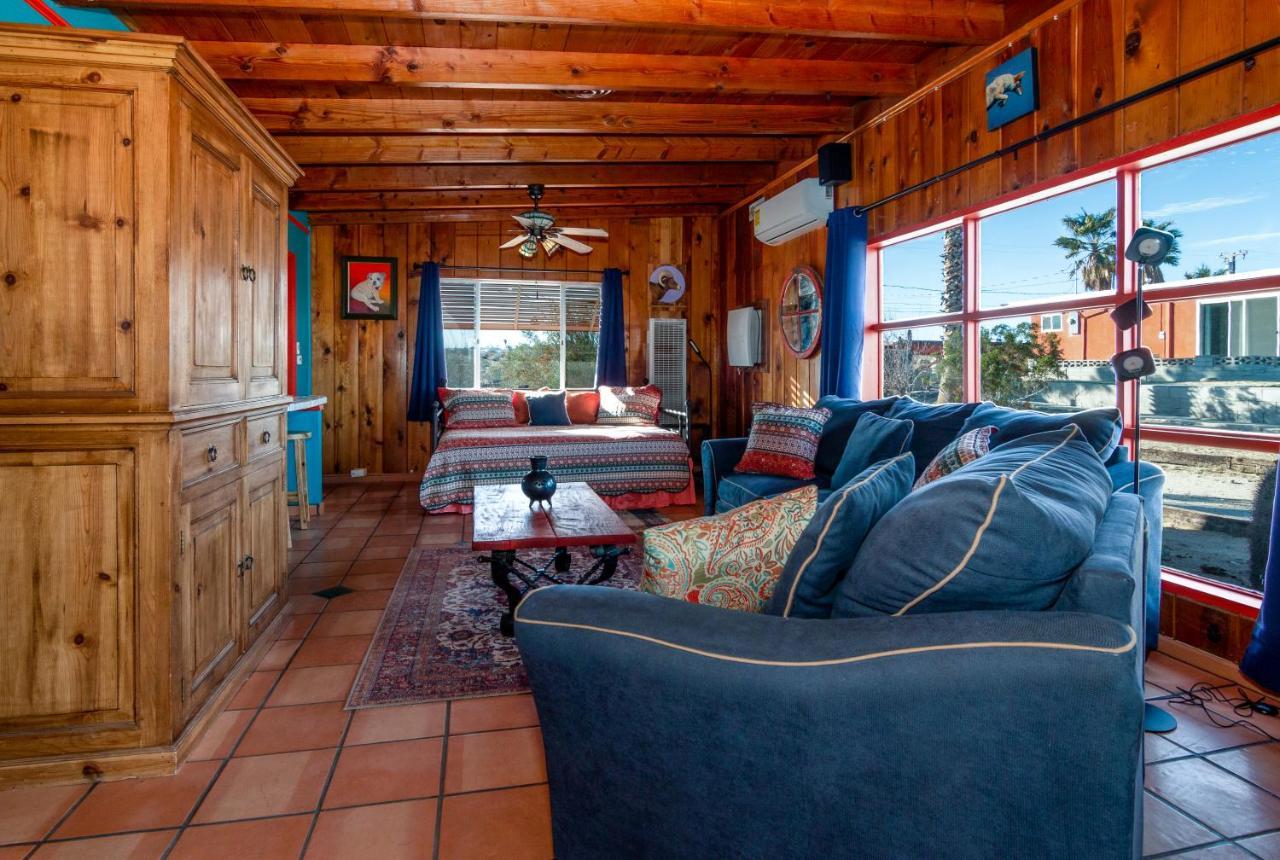 Chuck'S Cabin In A Joshua Tree Community Twentynine Palms Exterior photo